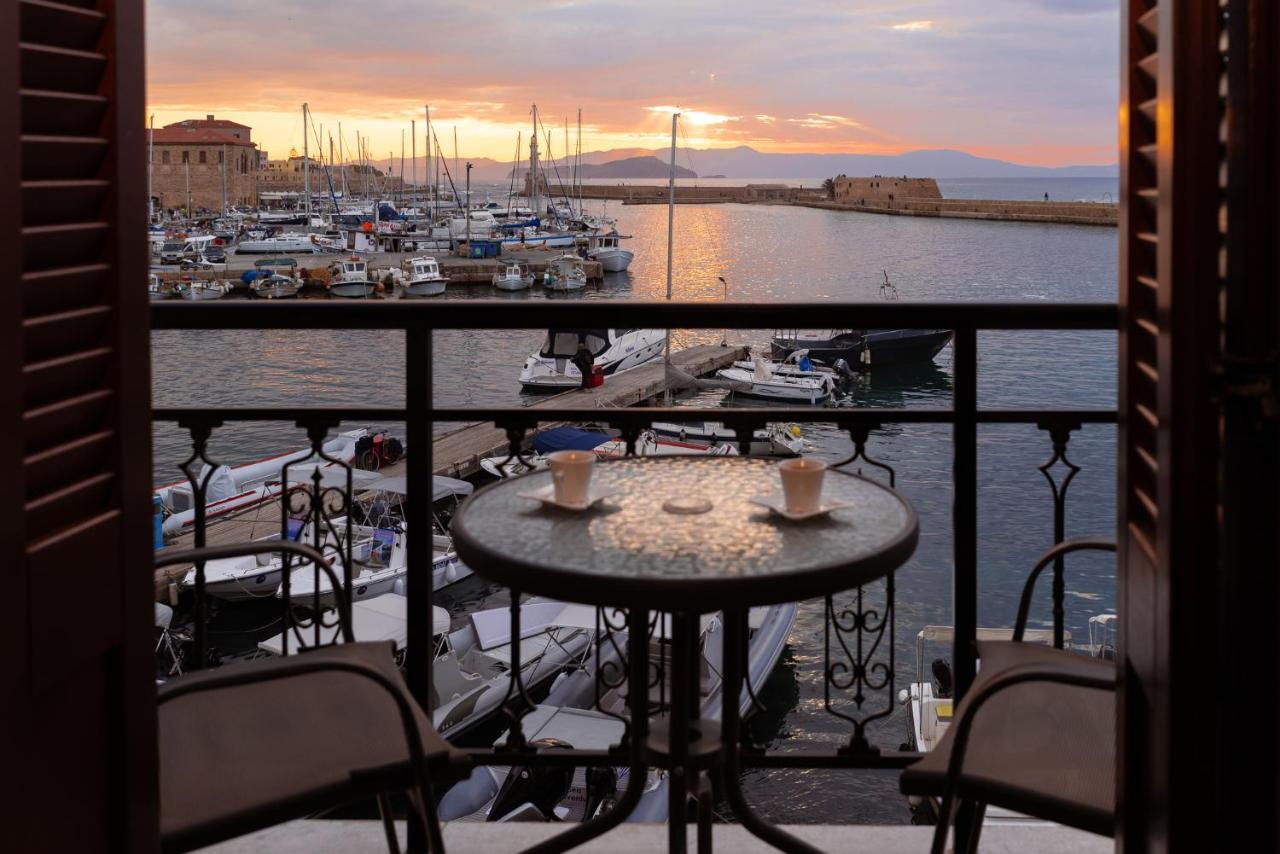 Destino Home Overlooking The Venetian Port Of Chania La Canea Exterior foto