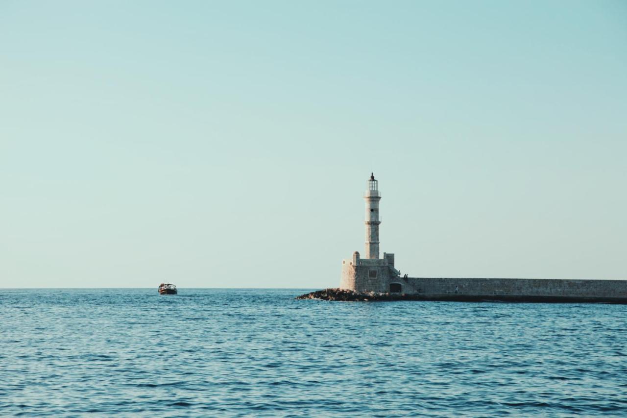Destino Home Overlooking The Venetian Port Of Chania La Canea Exterior foto